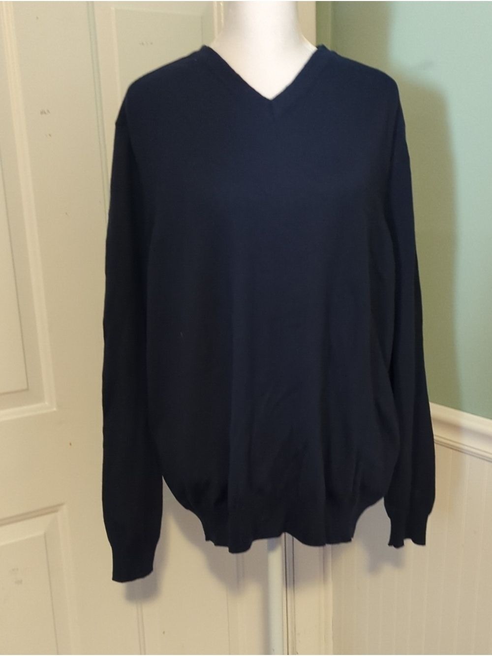Tahari Women's Navy V-Neck Pullover Sweater Merino Wool XL Made In Italy